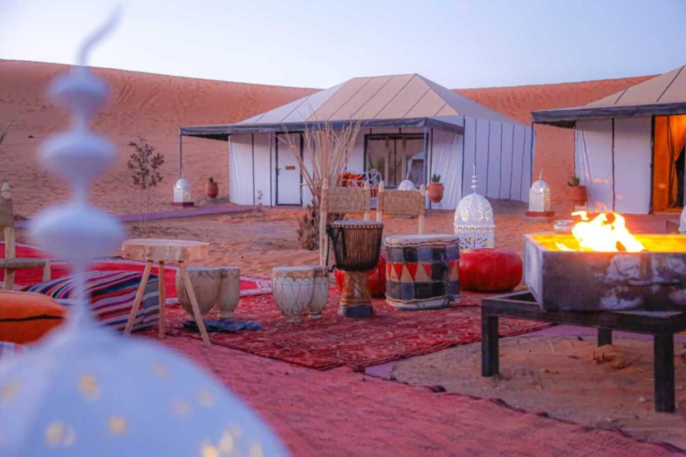 Riadsuerteloca Merzouga Hassilabied Экстерьер фото A luxury desert camp in the Sahara