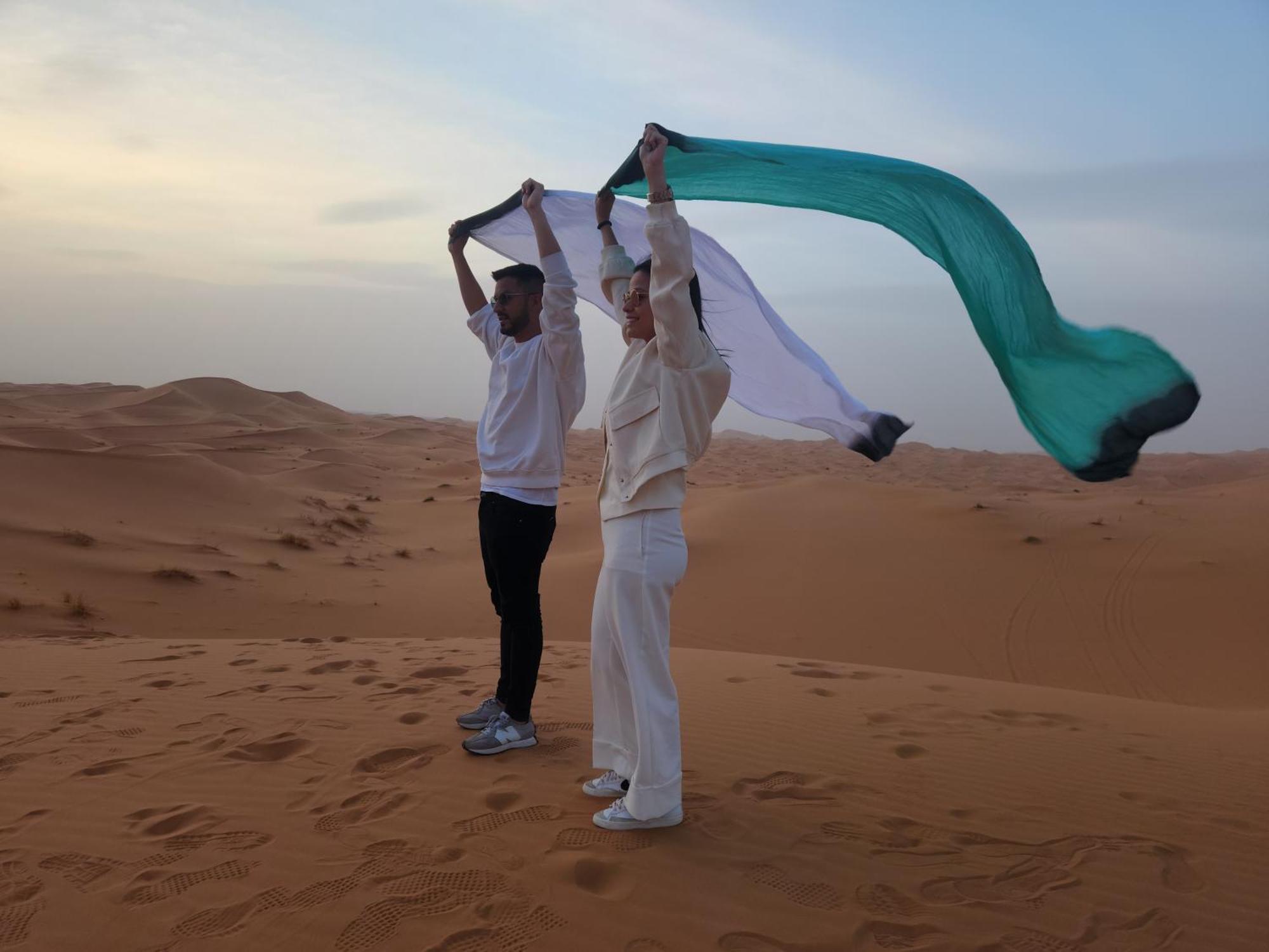 Riadsuerteloca Merzouga Hassilabied Экстерьер фото The flag of the United Arab Emirates